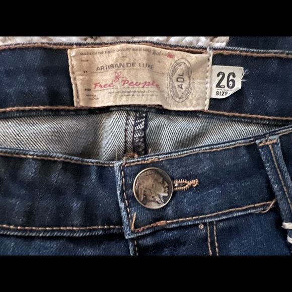 Artisan de Luxe x Free People Distressed Lace Patch Skinny Denim 26 2 NWT - Picture 8 of 9